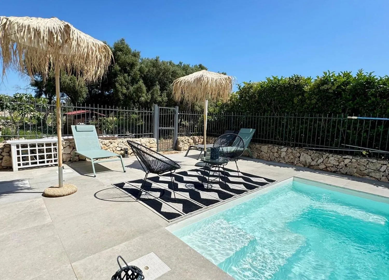 Epipoli Charming Villa And Pool 锡拉库扎
